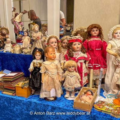 Wien Teddybaeren Puppen Miniaturen Boerse 2023 185