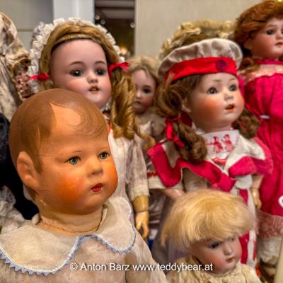 Wien Teddybaeren Puppen Miniaturen Boerse 2023 190