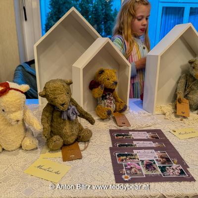 Wien Teddybaeren Puppen Miniaturen Boerse 2023 263