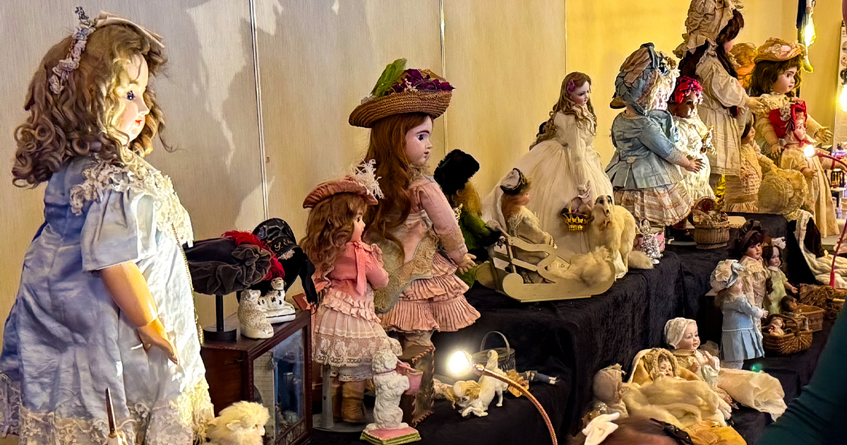 Ausstellung alter Puppen in Wien
