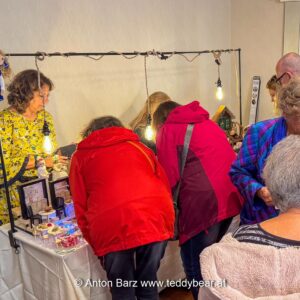 Teddybären-, Puppen- und Miniaturenbörse Wien 2024, Foto 58 von 100
