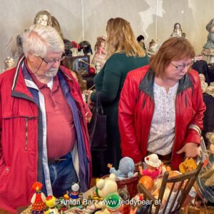 Teddybären-, Puppen- und Miniaturenbörse Wien 2024, Foto 59 von 100